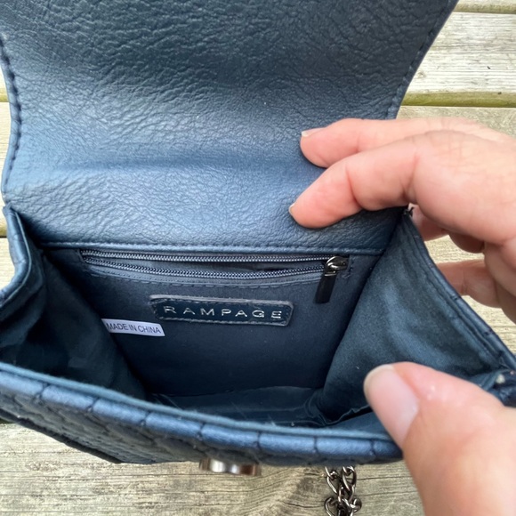 Rampage crossbody purse - blue - Picture 4 of 4